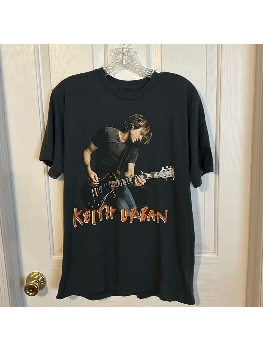 Genuine Apparel-Hank Evie, Keith Urban tour t-shirt 2008, size L,good condition